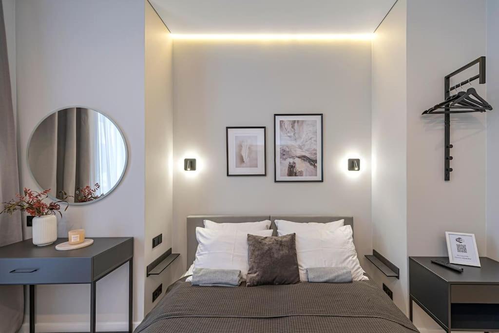 Lovely 1Bd Central Apartment By Hostlovers カウナス エクステリア 写真